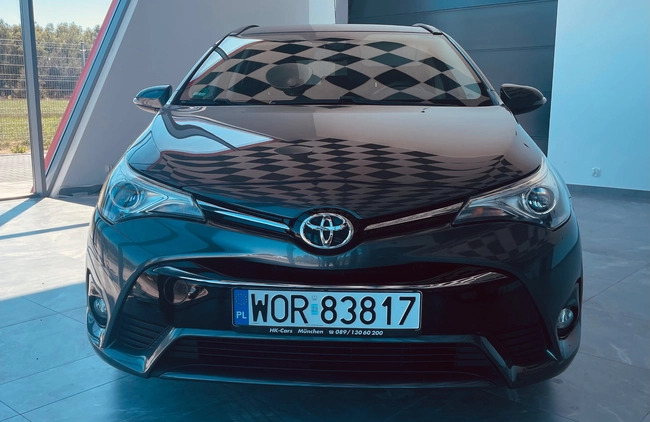Toyota Avensis cena 48900 przebieg: 231757, rok produkcji 2016 z Jordanów małe 92